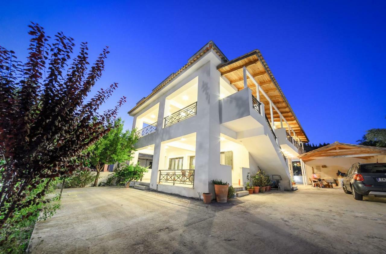 V And H House - Cozy & Ideal For Families, By Zantewize Kalipadhon Exterior photo